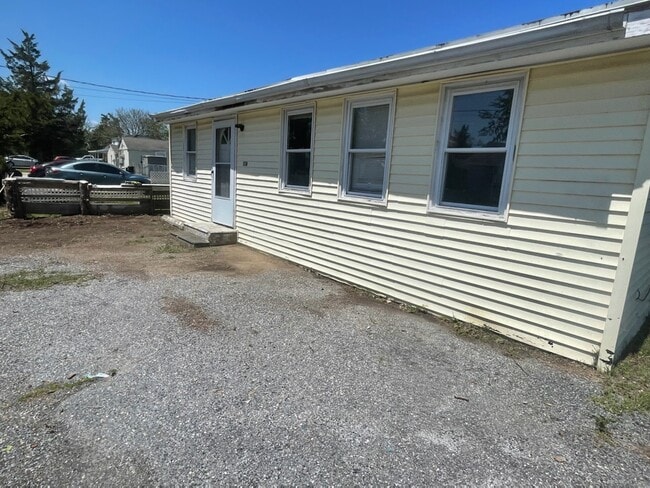 Building Photo - 519 Maryland Ave