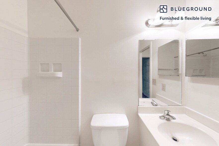 Building Photo - 10608-E Kitty Pozer Drive-SI FL1-ID4224A