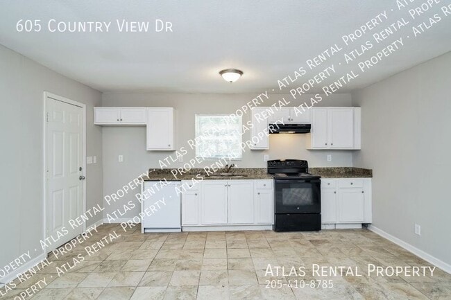 Building Photo - 605 Country View Dr NE