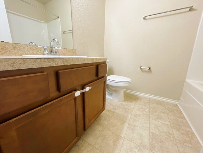 Building Photo - 819 Katydid Ct