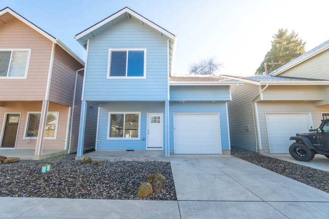 Building Photo - 4146 Avalon St