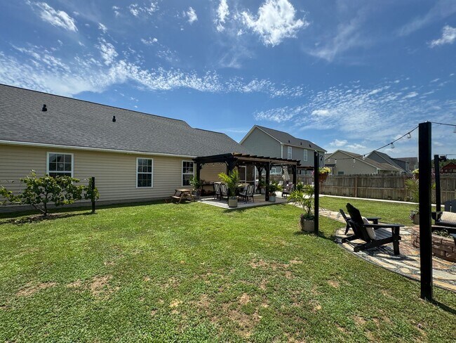 Building Photo - 192 Ivy Stone Dr