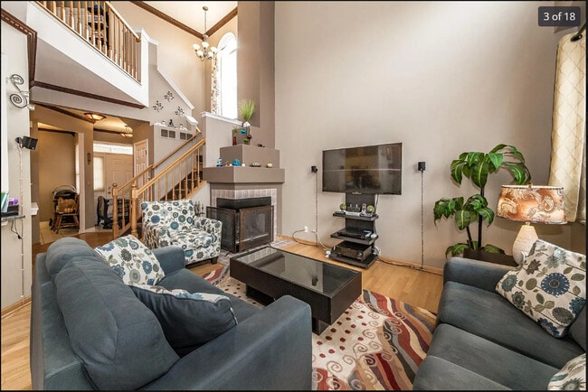Building Photo - 5397 Mayflower Ct