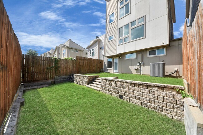 Building Photo - 5319 Avenue J
