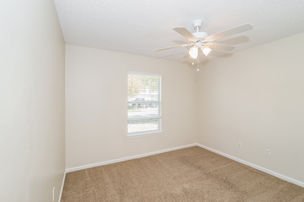 Building Photo - 8059 Carisbrook Ct