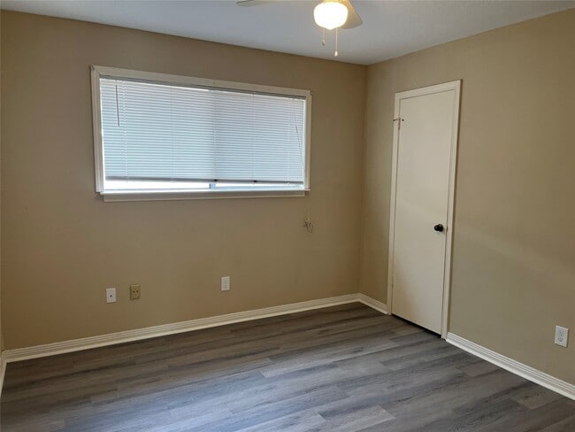 Building Photo - 9502 Triola Ln