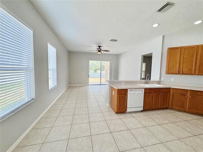 Building Photo - 11405 Summit Rock Ct