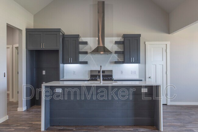 Building Photo - 3141 SE 35th St