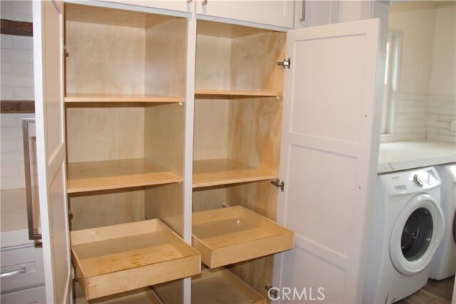 Building Photo - 9621 Central