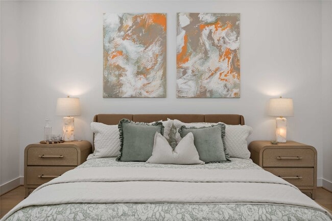 Building Photo - 3028 Lamar St