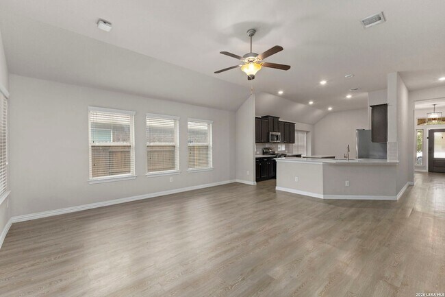 Building Photo - 15007 Gelding Hts