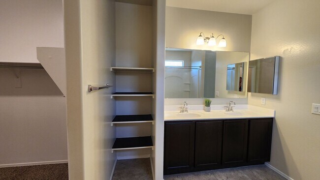 Building Photo - 3 bed in Casa Grande!