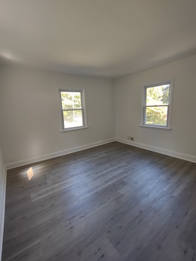 Building Photo - 4139 Quailway Rd