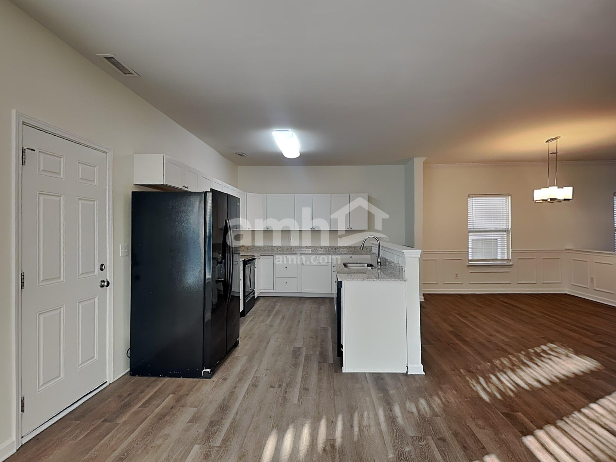 Building Photo - 113 N Cromwell Dr