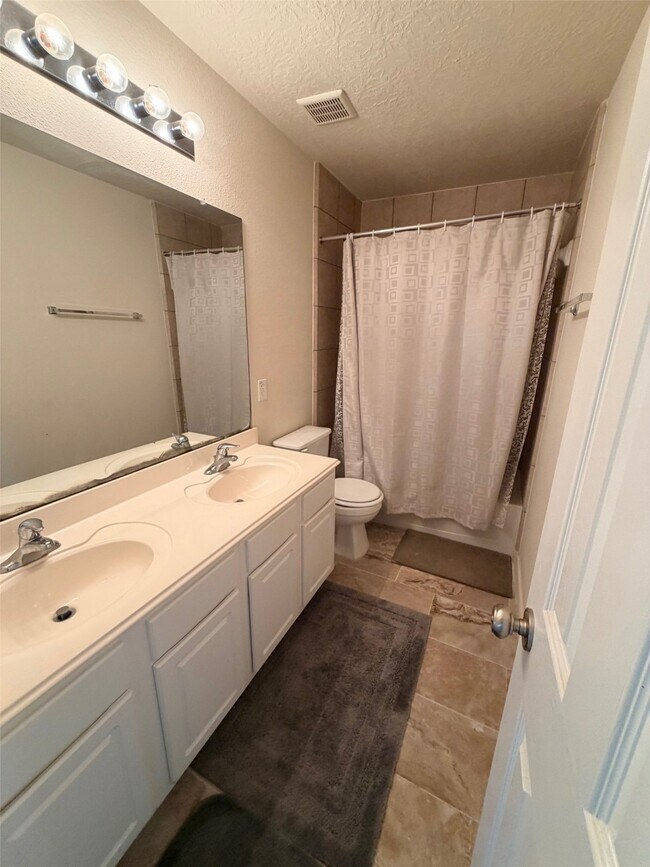 Building Photo - 14035 Mohave Way Dr