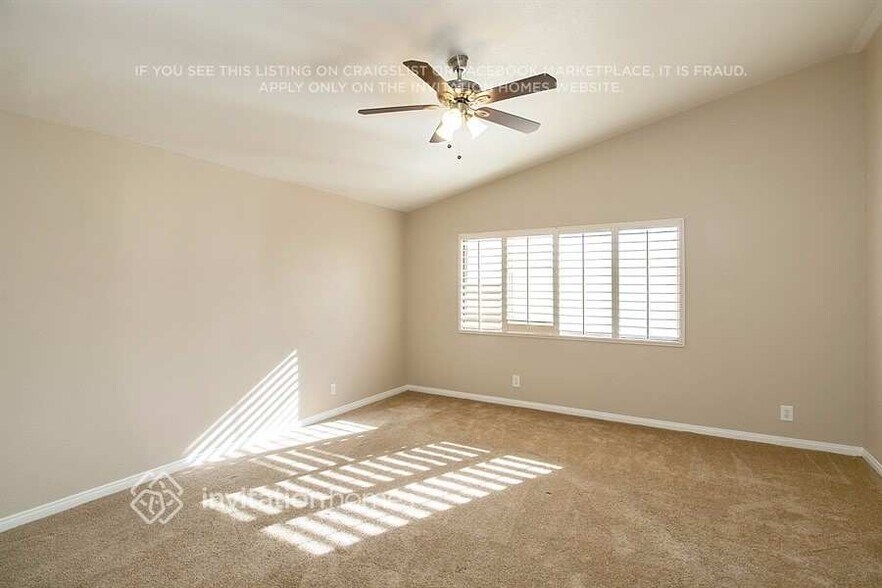 Building Photo - 2037 Shadow Brook Way
