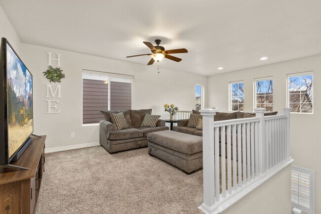 Building Photo - Beautiful 3 Bed 2.5 Bath House in NE Fort ...