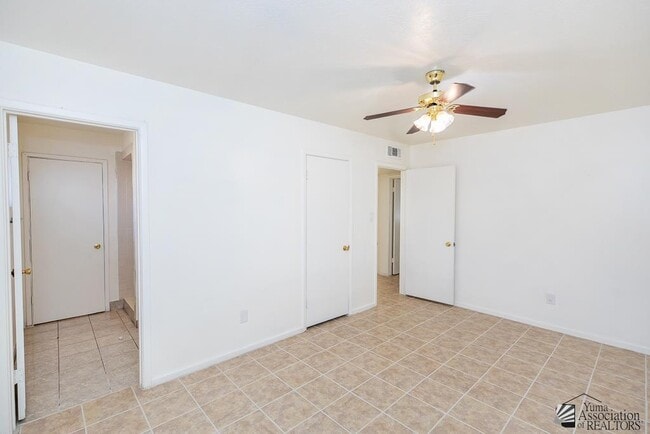 Building Photo - 1314 E 23rd Pl