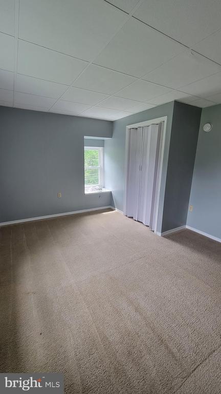 Building Photo - 409 Country Club Rd