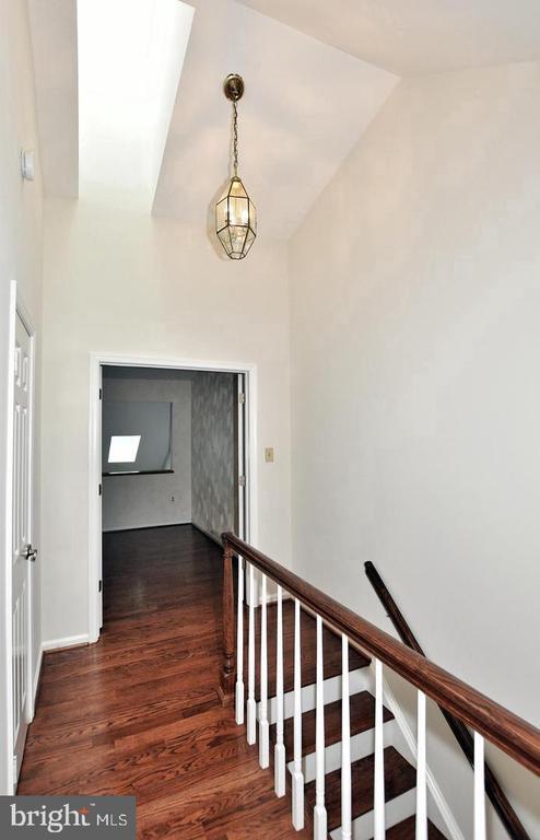 Building Photo - 10121 Crestberry Pl