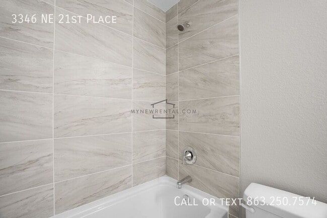 Building Photo - 3346 NE 21st Pl