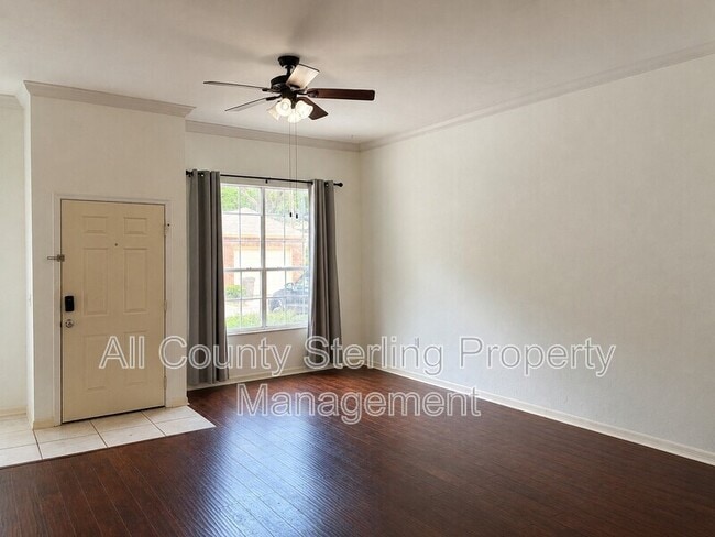 Building Photo - 9781 SW 52 Ln