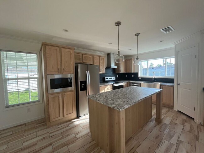 Building Photo - 118 Leopard Ln