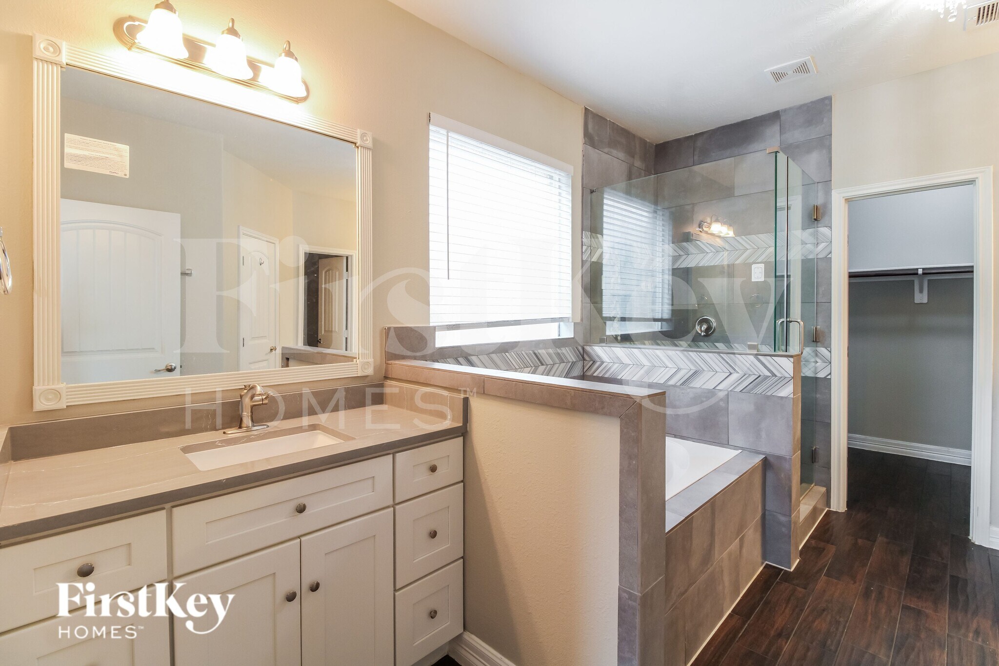 Building Photo - 8303 Egret Bay Cir