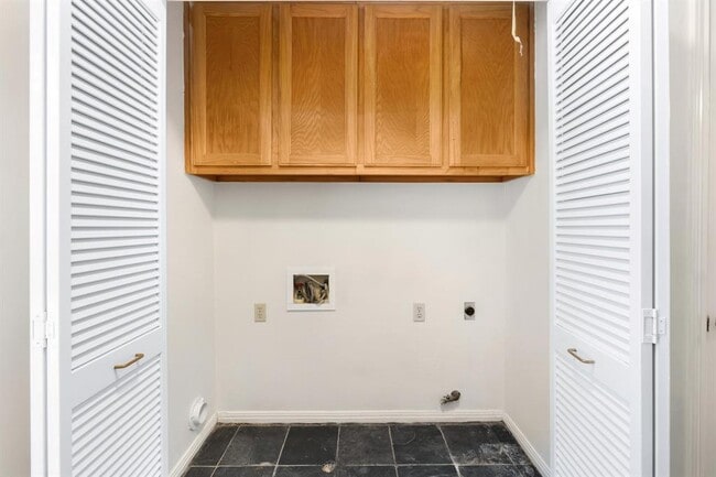 Building Photo - 6507 Cat Creek Trail