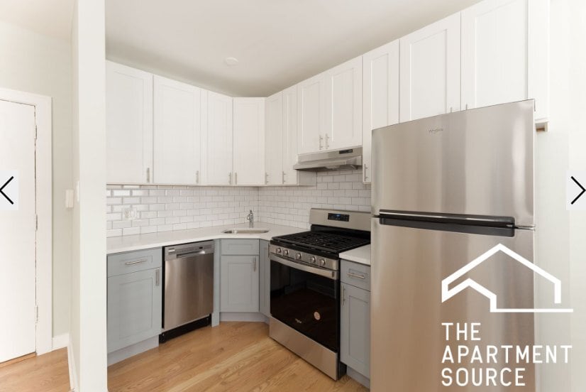 Building Photo - 432 W Surf St