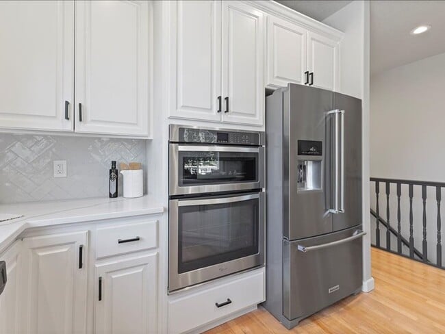 Building Photo - Newly Renovated Beaverton Home with Natura...