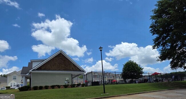 Building Photo - 4761 Highpoint Way