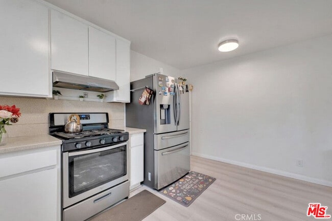 Building Photo - 7701 Baird Ave