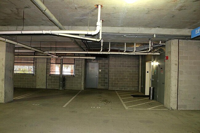 Building Photo - 300 St Joseph Pkwy