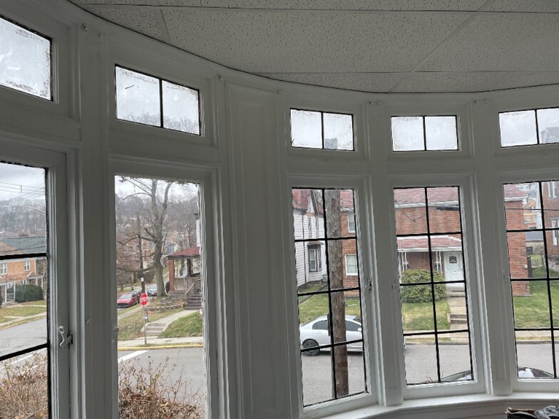 Building Photo - 70 N Sprague Ave