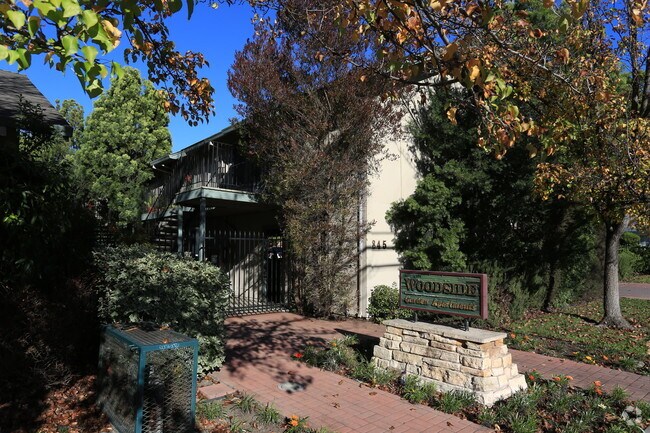 Primary Photo - Woodside Garden Apartments