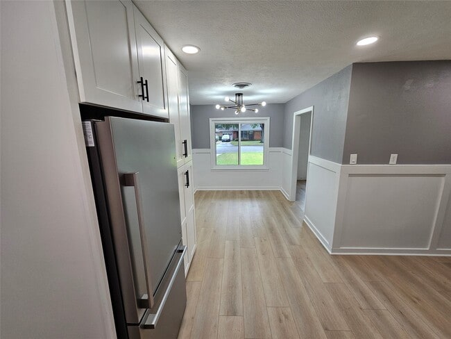 Building Photo - 1300 Lawrence St