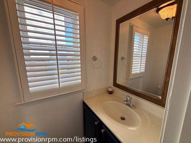 Building Photo - 1618 Bishop Rd