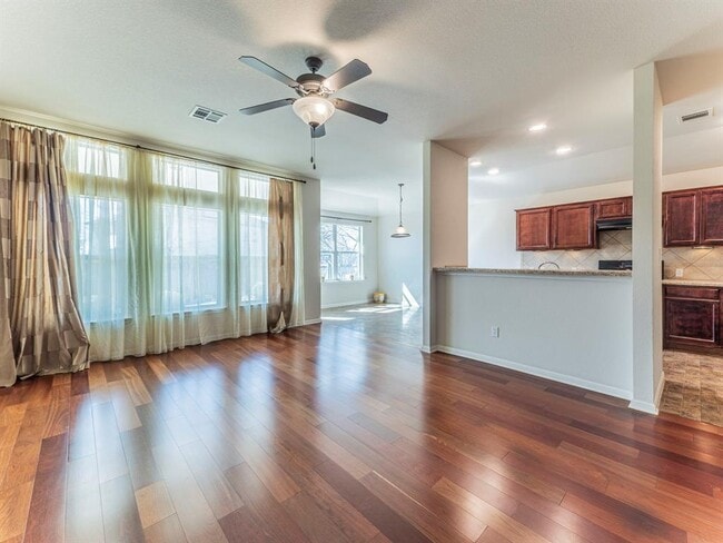 Building Photo - 11909 Timber Heights Dr