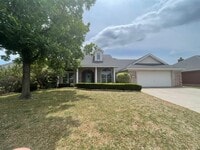 Building Photo - 5109 Holly Way