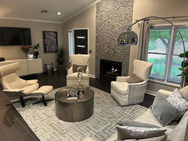 Building Photo - Available Now! Beautifully Remodeled Home ...