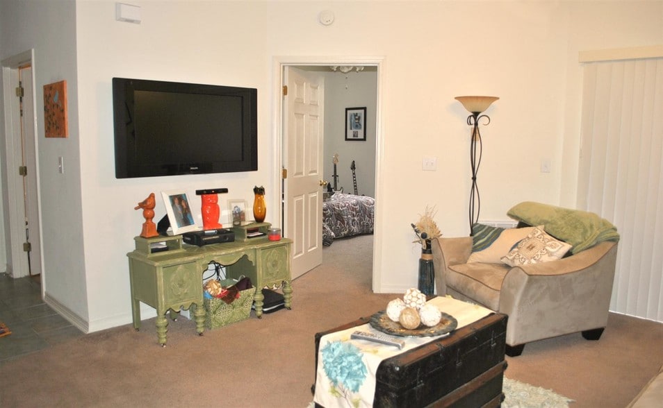 Building Photo - Cypress Lake Apartments