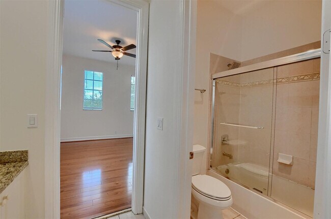 Building Photo - 8290 NW 105th Ln