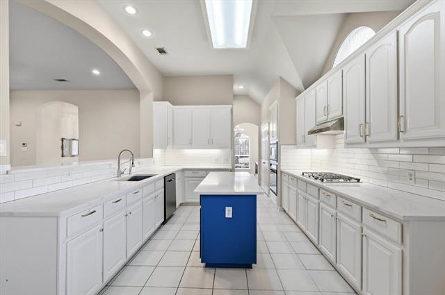 Building Photo - 4413 Helston Dr