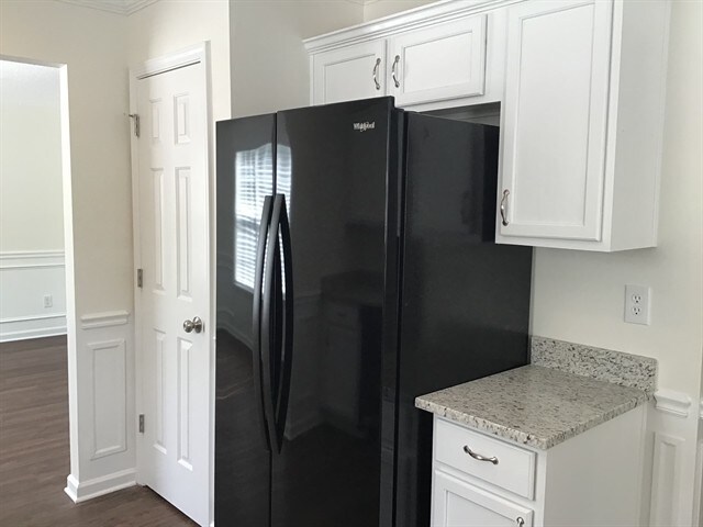 Building Photo - 3232 Spring Mesa Dr SW