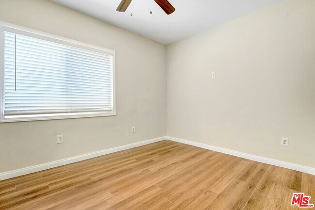 Building Photo - 5420 Lemon Grove Ave