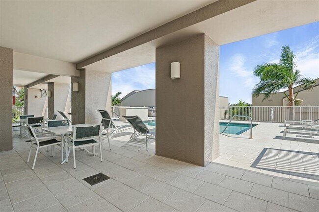 Building Photo - 1771 Ringling Blvd