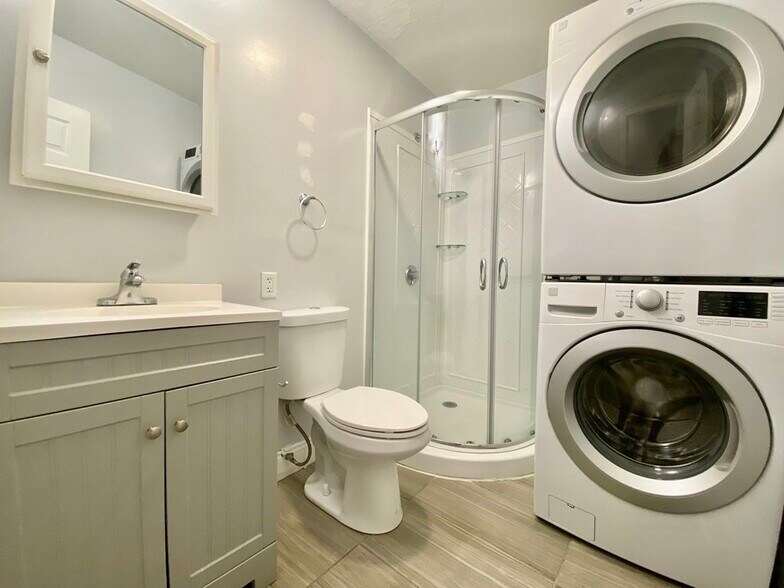 Building Photo - 48 Brookley Rd