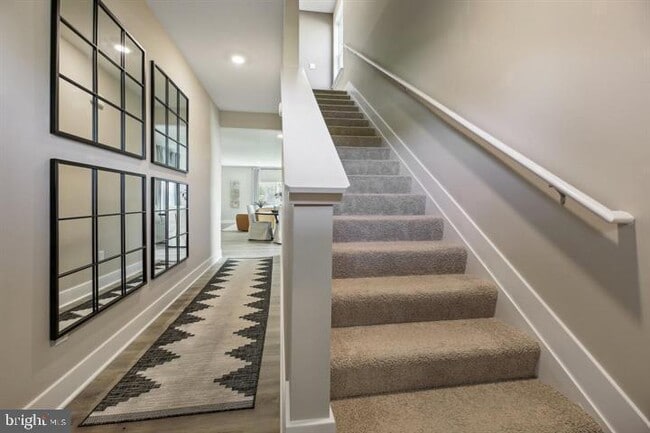 Building Photo - 112 Charing Cross Dr