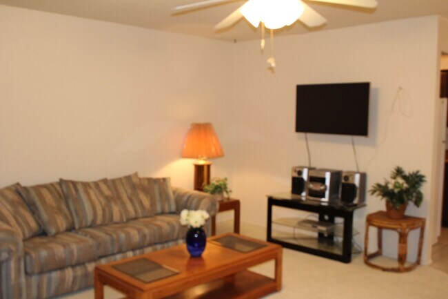 Building Photo - Long or Short Term Furnished Rental